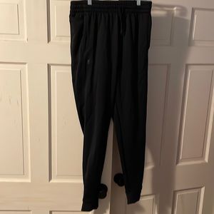 Black Under Armour cold gear joggers. Size adult large